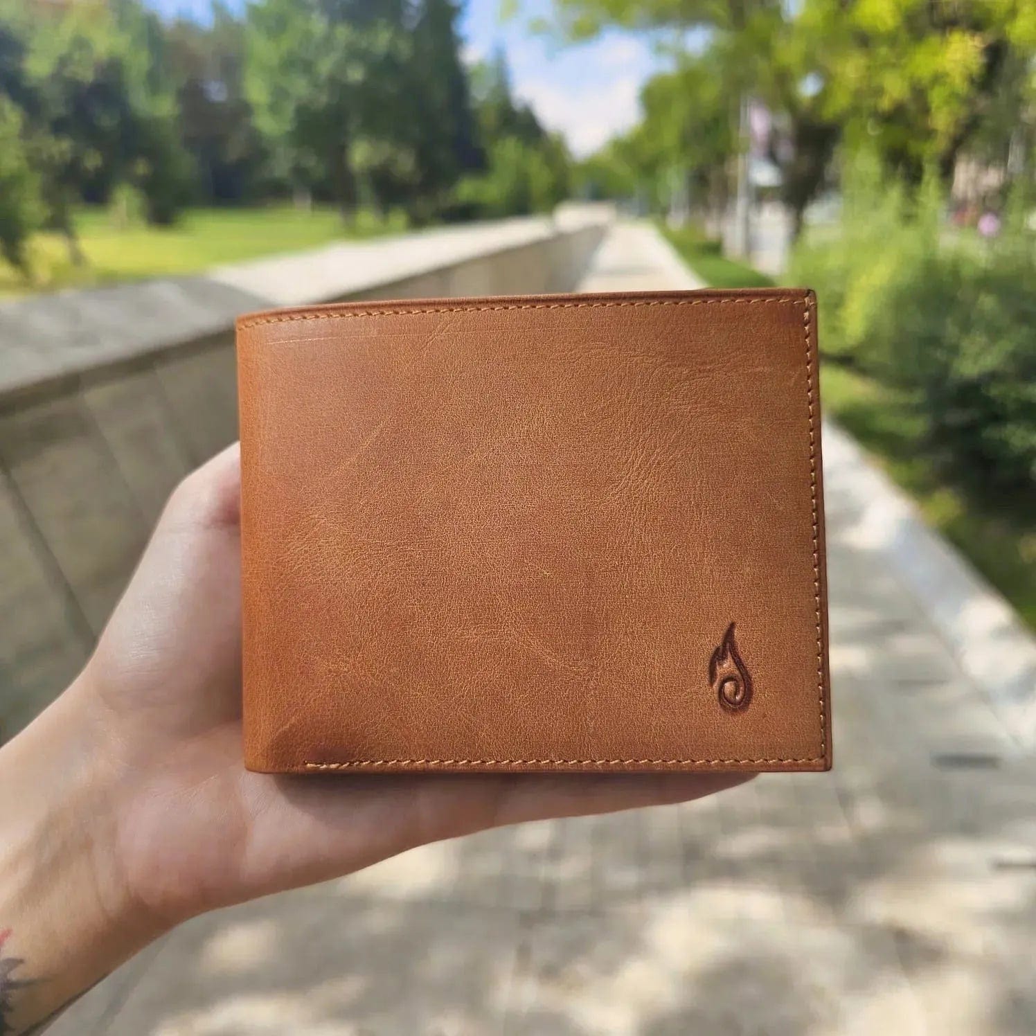 Men's Leather Wallet | Essential Dynamic Amber - Image 3